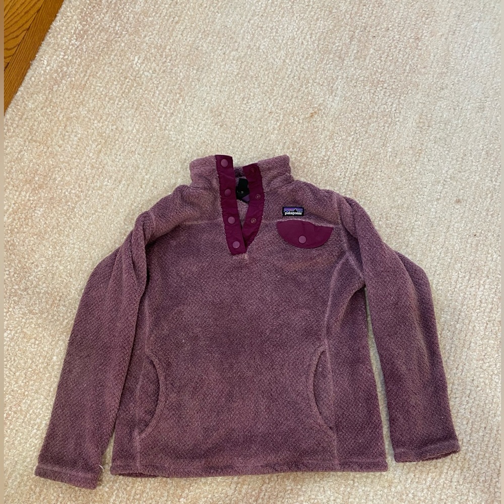 purple patagonia pullover